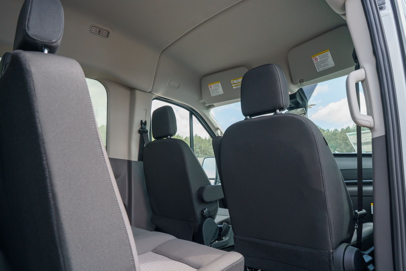 New 2026 Oxford White Ford Passenger Van XL image 15