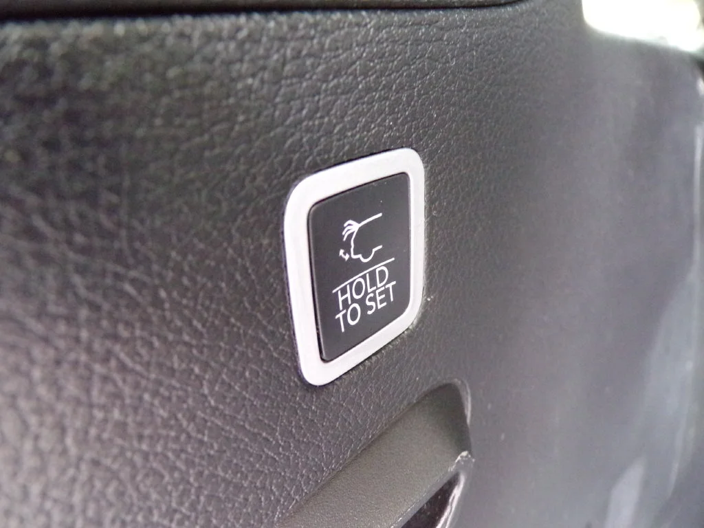 Used 2022 Silver Jeep Series II image 17