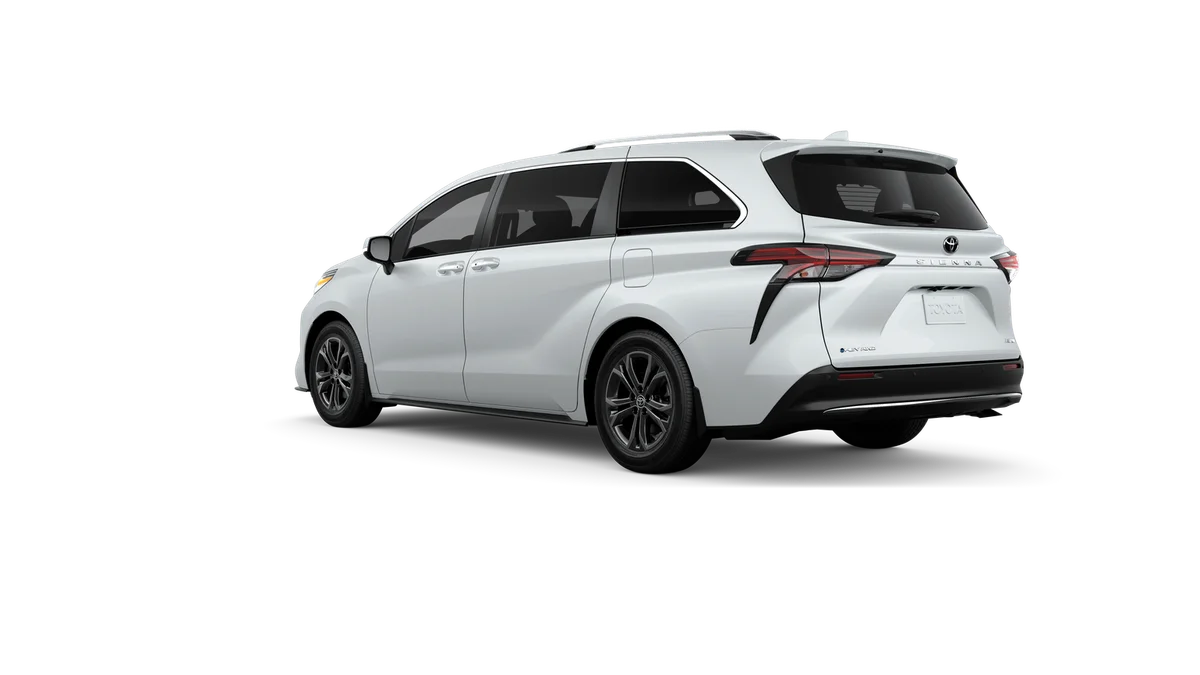 New 2026 Wind Chill Pearl Toyota Platinum image 6