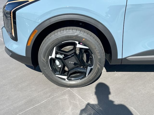 New 2026 Heritage Blue Kia EX image 31