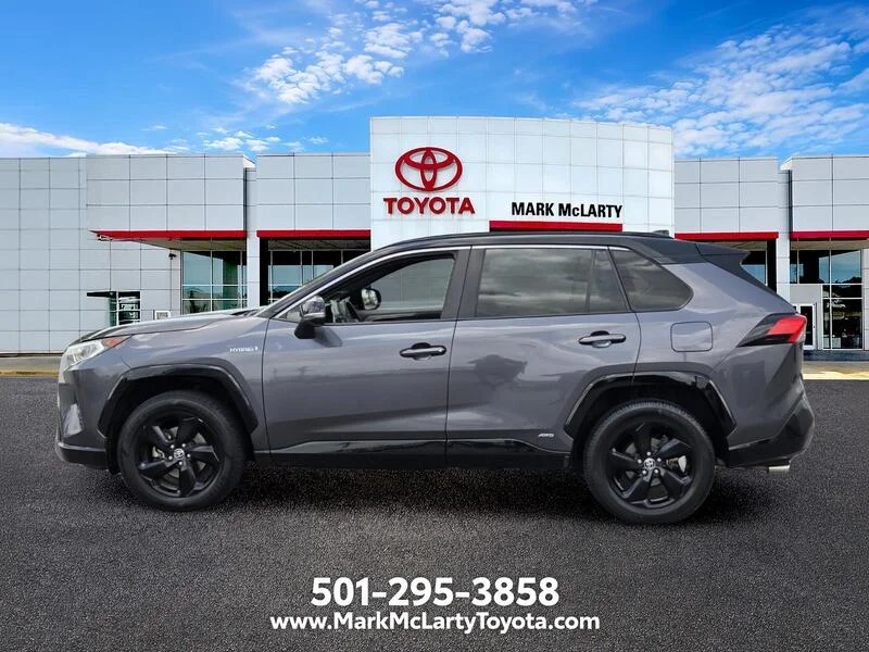 Used 2020 Magnetic Gray Metallic TOYOTA HYBRID XSE AWD image 2