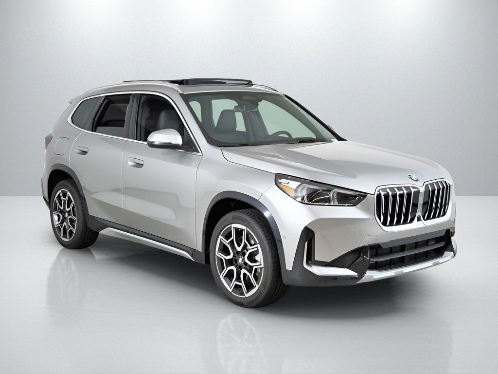 Used 2026 Space Silver Metallic BMW xDrive28i image 8