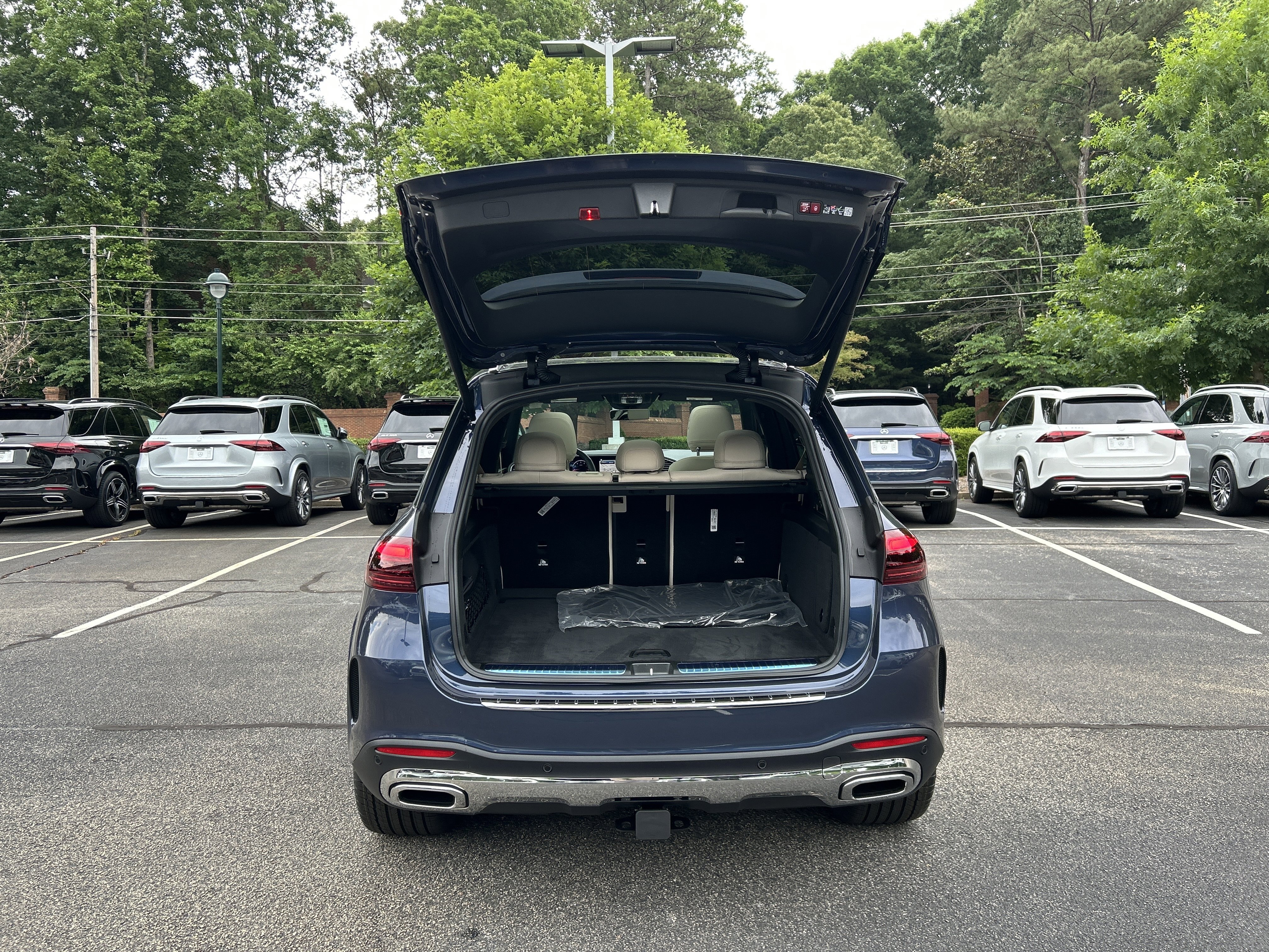 New 2026 Twilight Blue Metallic Mercedes-Benz GLE 350 SUV image 8