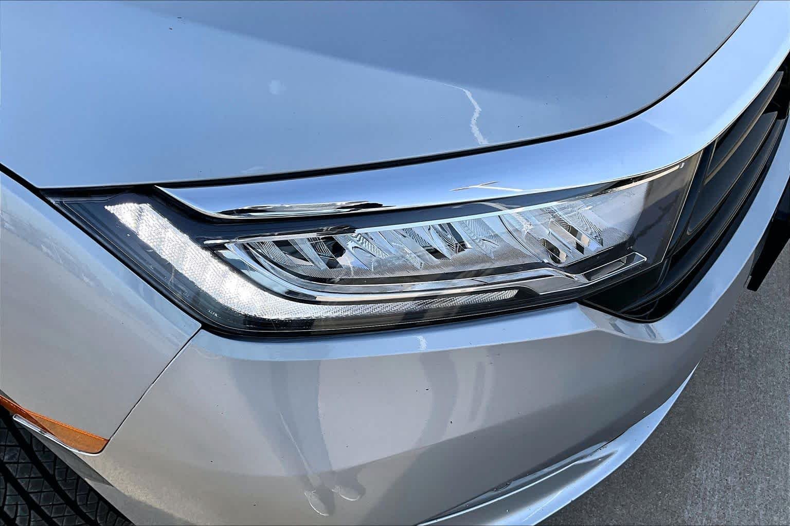 Certified Used 2024 Lunar Silver Metallic Honda Elite image 27