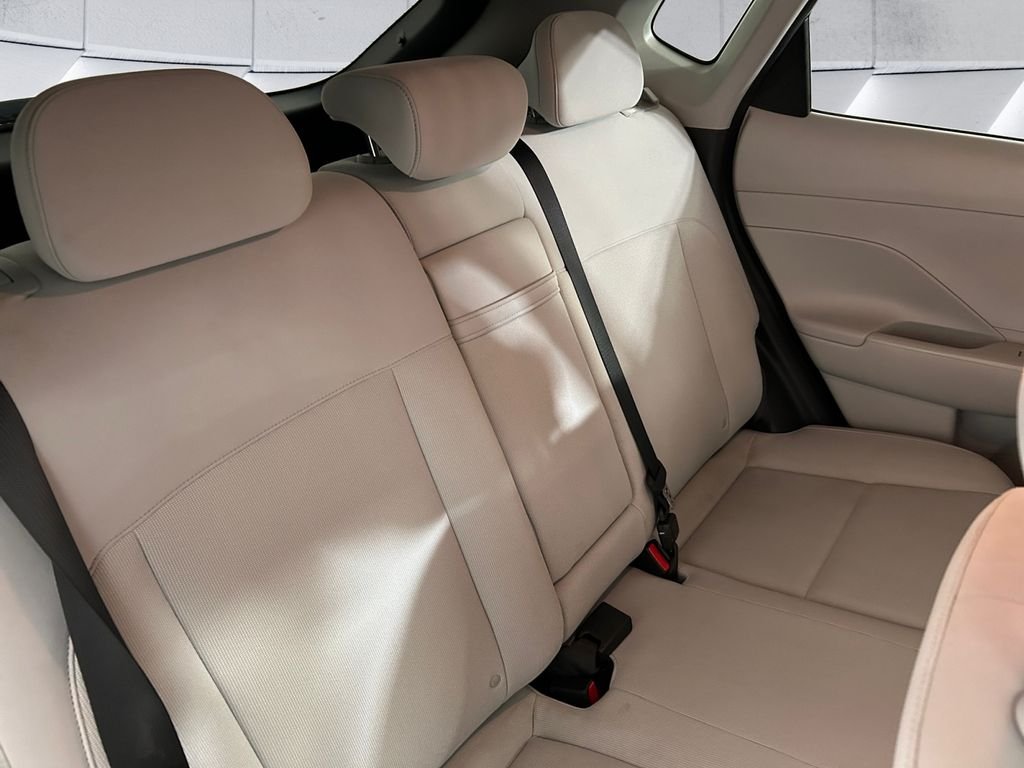 Used 2024 Blue Hyundai SEL image 16