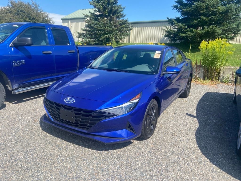 Used 2023 Intense Blue Hyundai SEL image 3
