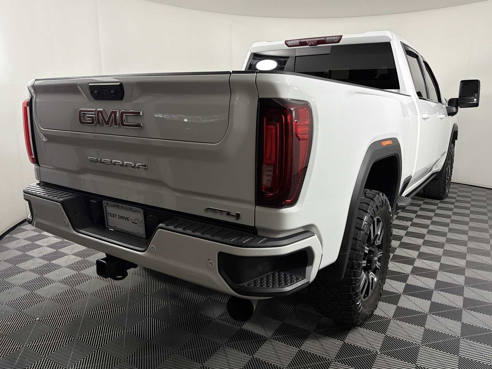 Used 2023 Summit White GMC AT4 image 6