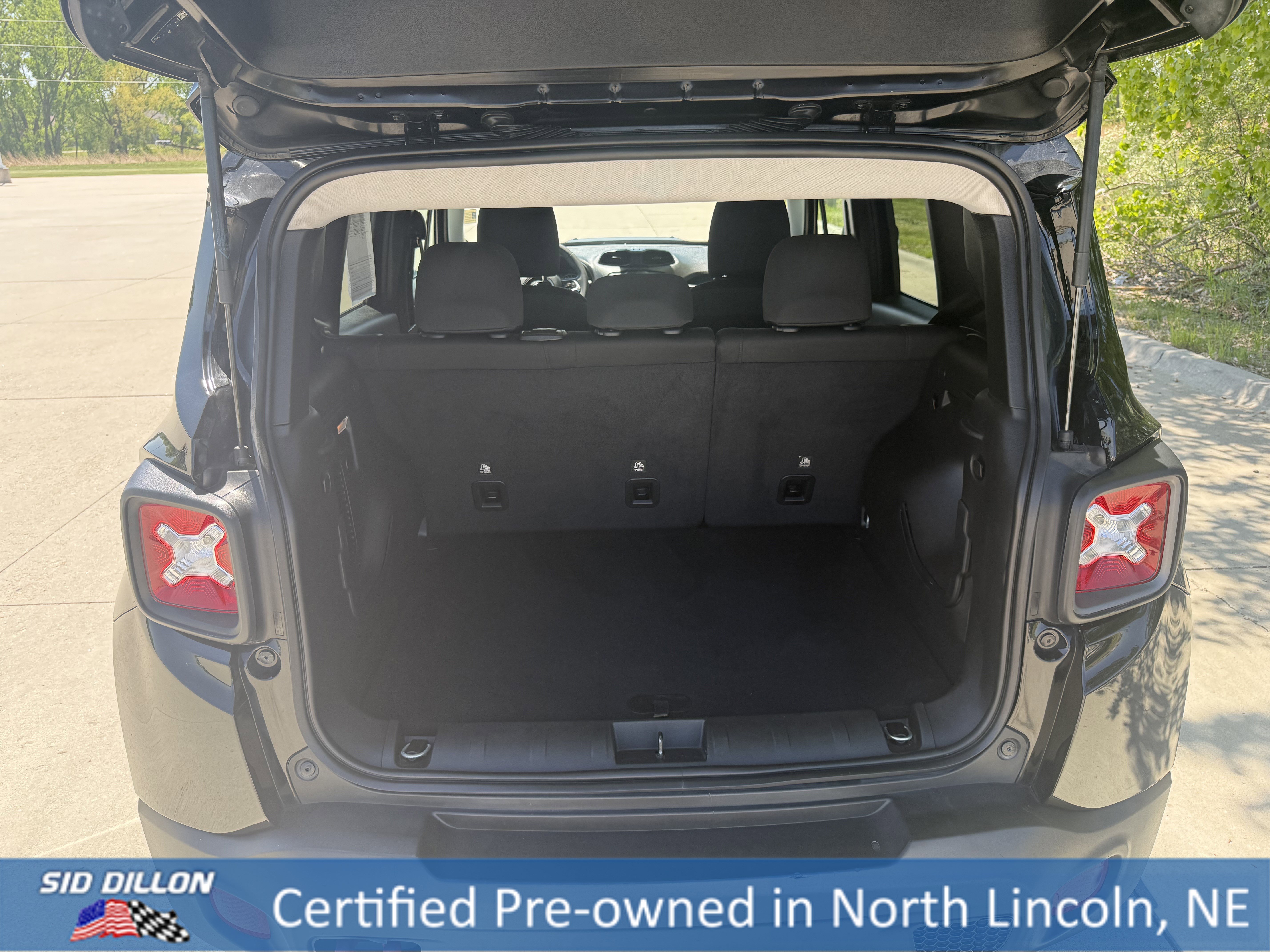 Used 2023 Black Clearcoat Jeep Upland image 10