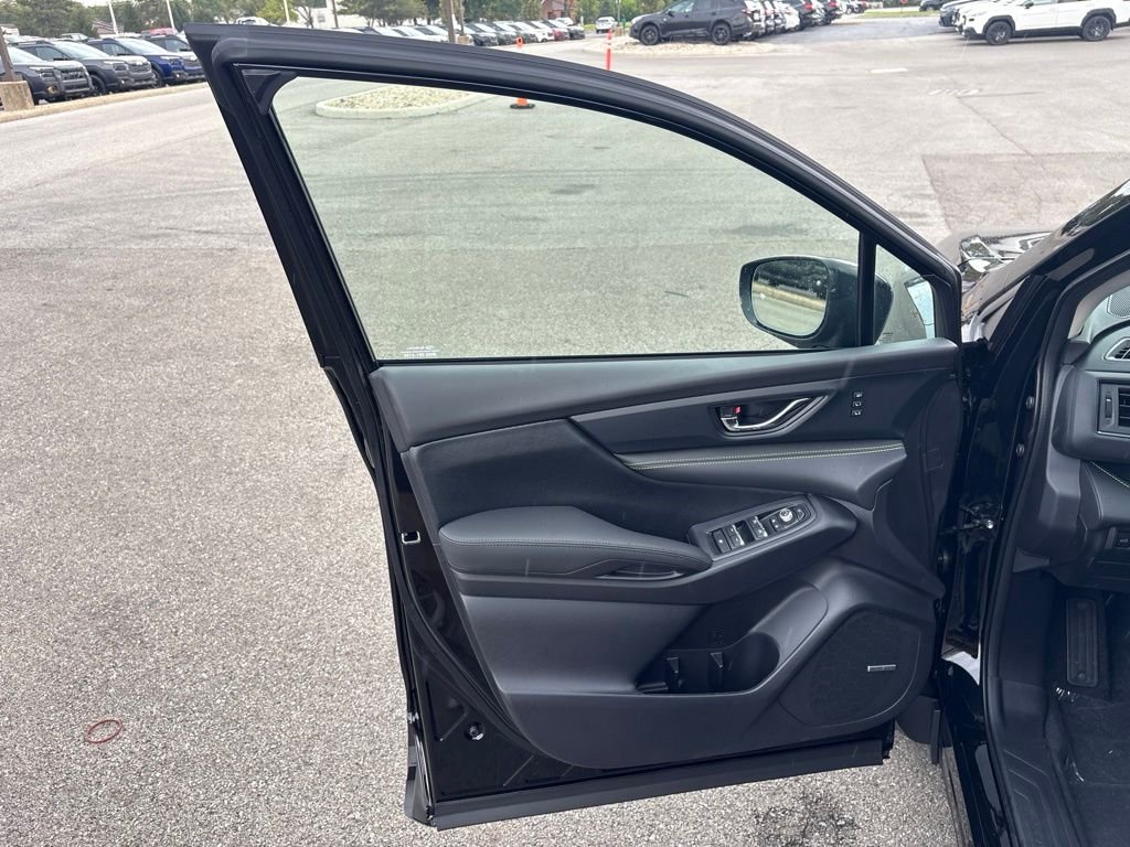 New 2027 CRYSTAL BLACK SILICA Subaru Onyx Edition Touring 7-Passenger image 19