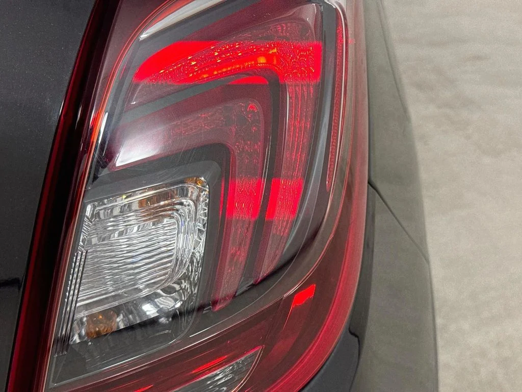 Used 2018 Ebony Twilight Metallic Buick Preferred image 27