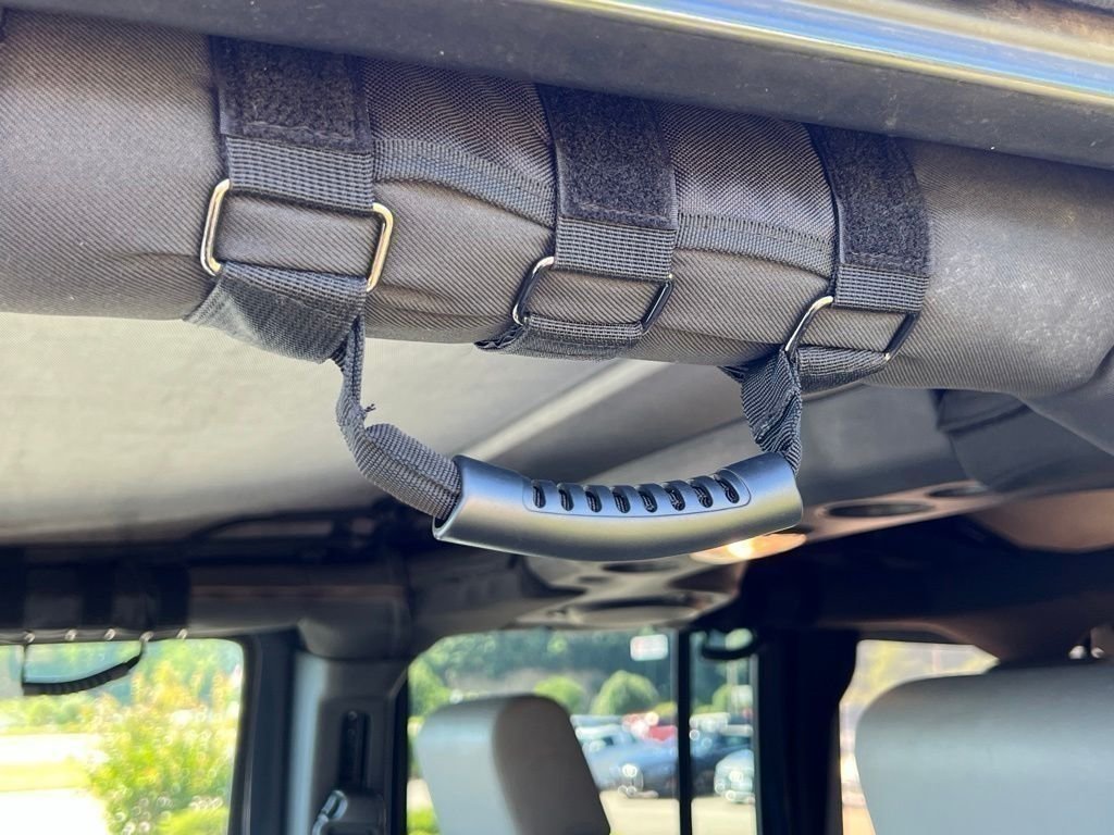 Used 2008 Steel Blue Metallic Jeep Unlimited Sahara image 29