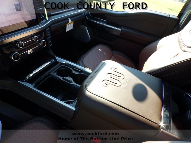 New 2027 Glacier Gray Metallic Tri-Coat Ford F-250® King Ranch® image 25