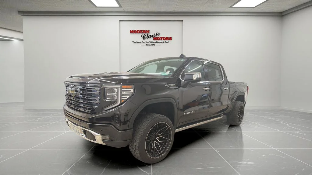 2023 GMC Sierra 4WD Crew Cab Short Box Denali Ultimate's photo