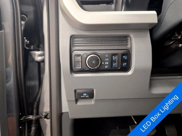 New 2027 Carbonized Gray Metallic Ford F-250® XLT image 44