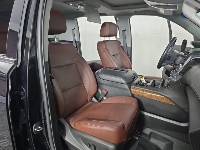 Used 2019 BLACK Chevrolet Premier image 24