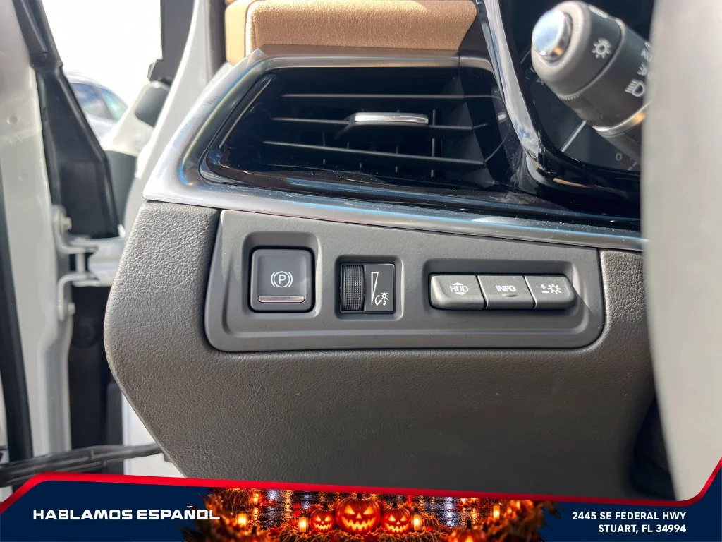 Used 2023 CRYSTAL WHITE TRICOAT Cadillac AWD Premium Luxury image 25