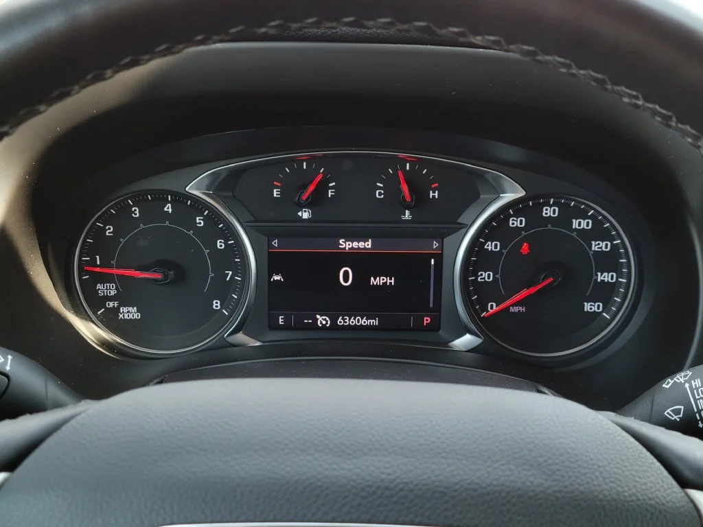 Used 2024 Summit White GMC SLT image 33