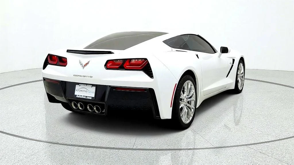 Used 2015 Arctic White Chevrolet 2dr Stingray Coupe w/1LT w/ 8-Speed Auto image 5