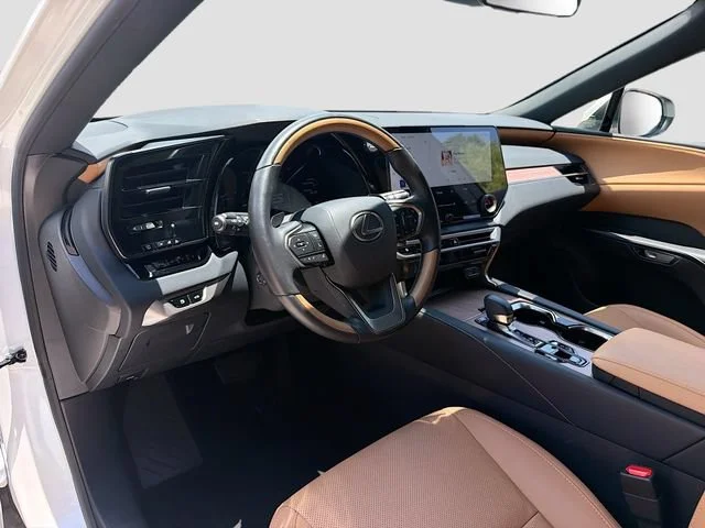 Certified Used 2025 White Pearl Lexus RX 350 Premium image 27
