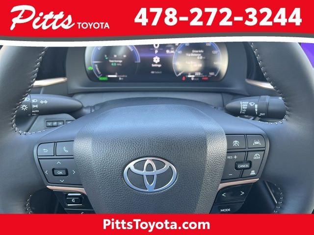 2026 Toyota Crown XLE - Photo 15