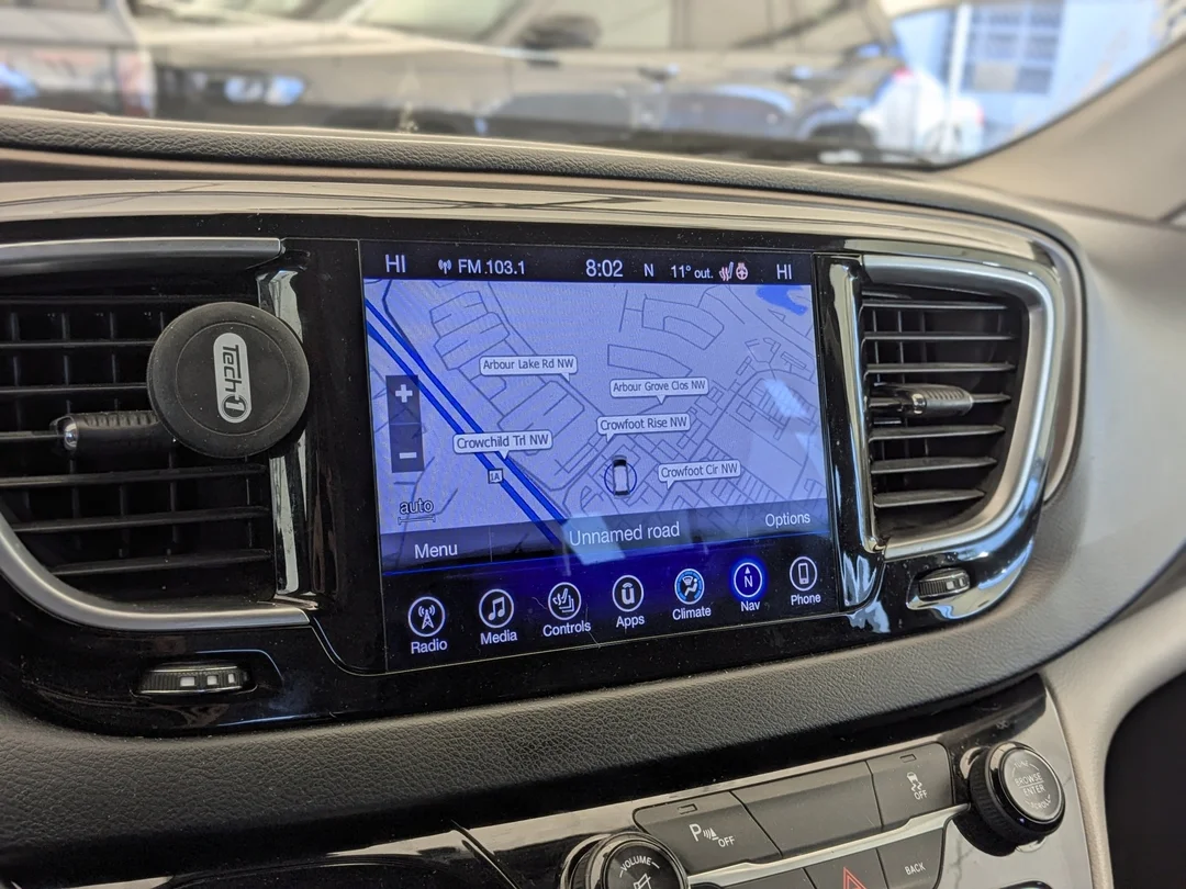Used 2017 Red Chrysler Touring-L Plus - - FWD - 8.4 Uconnect NAV - 18 Wheels - Remote Start & More! image 22