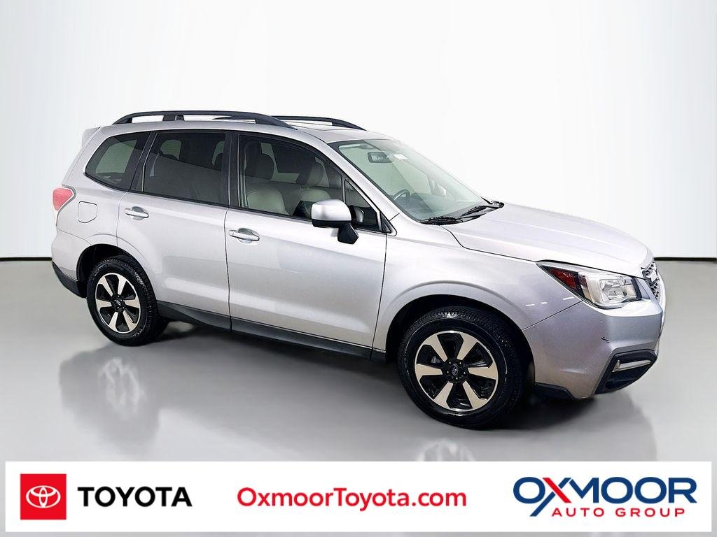 Used 2017 Ice Silver Metallic Subaru Premium image 1