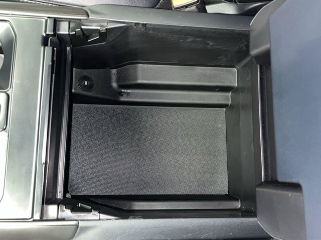 Used 2024 Avalanche Gray Ford LARIAT image 28
