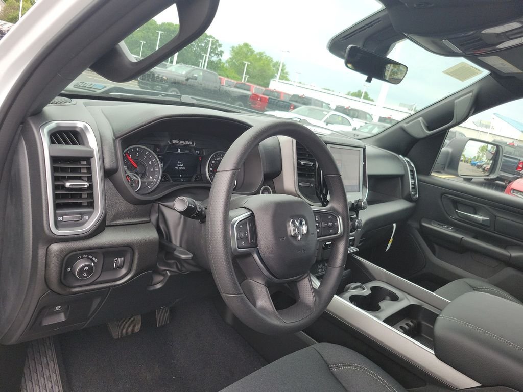 New 2026 Bright White Clearcoat RAM Express image 17