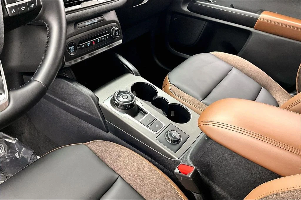 Certified Used 2025 Gray Metallic Ford Outer Banks image 15