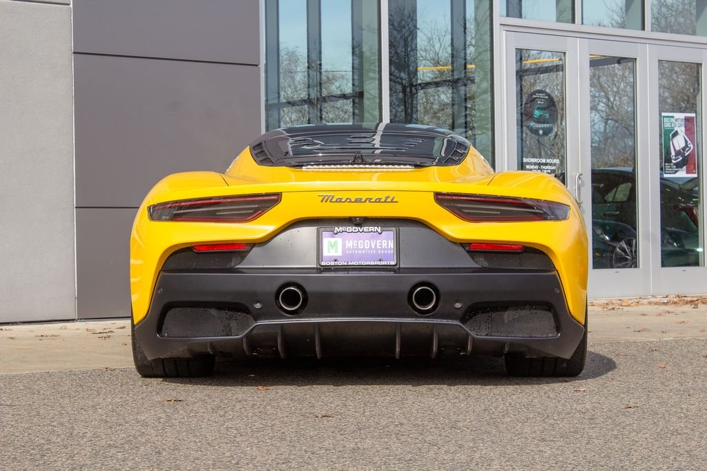Used 2022 Yellow Maserati Base image 10