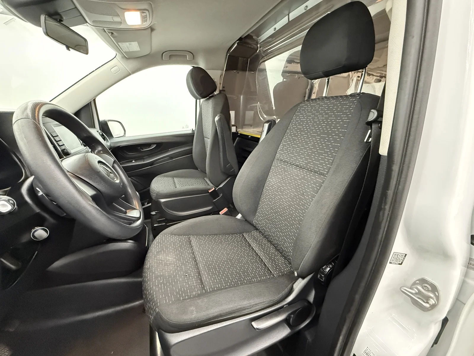 Used 2022 Arctic White Mercedes-Benz  image 15