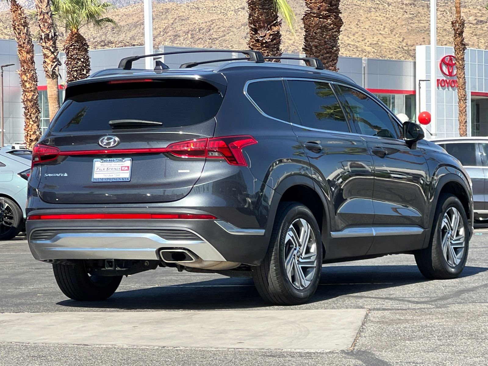 Used 2022 Gray Hyundai SEL image 3