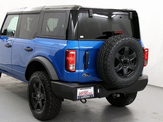 New 2025 Velocity Blue Metallic Ford Big Bend® image 7