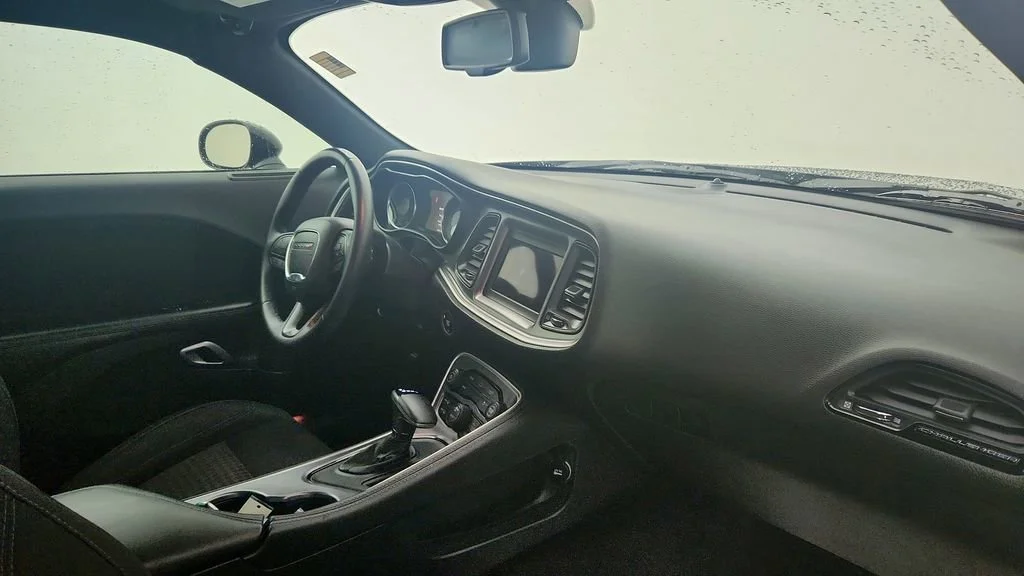 Used 2019 Gray Dodge SXT image 20