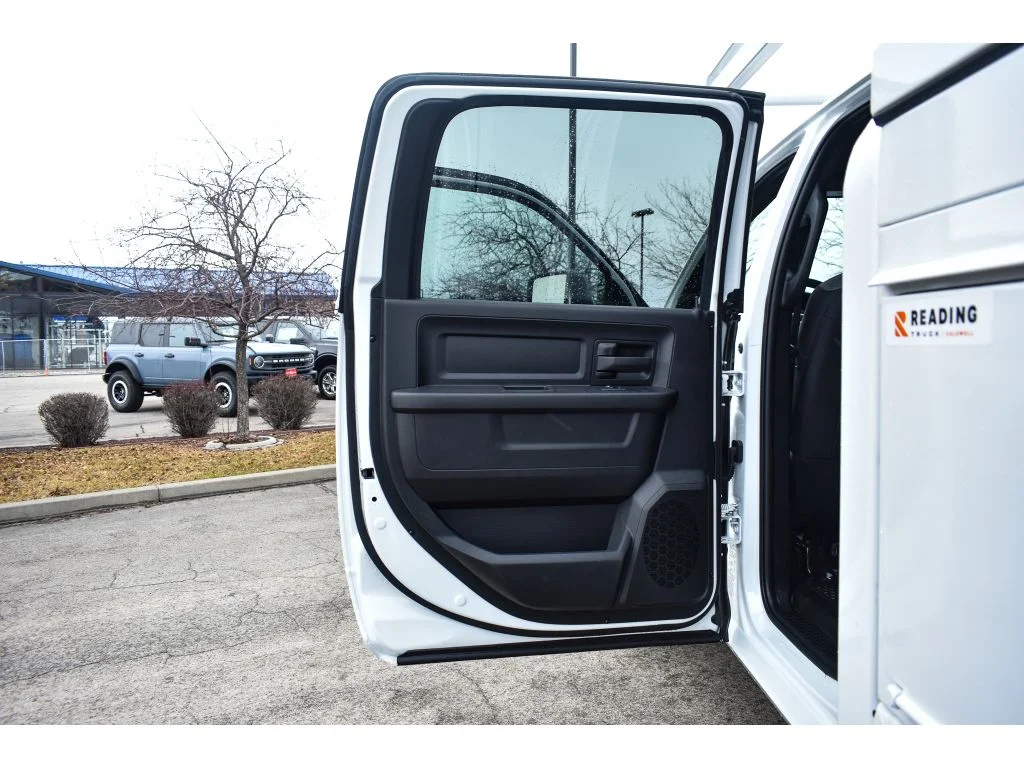 New 2024 Bright White Clear-Coat Exterior Paint RAM Tradesman image 33