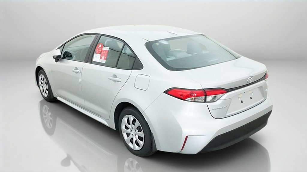 New 2027 Classic Silver Metallic Toyota LE image 44