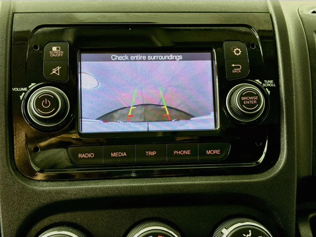 Used 2021 White Ram High Roof image 13