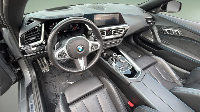 Used 2023 Gray BMW sDrive M40i image 18