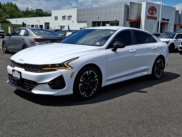 Certified Used 2024 White Kia GT-Line image 4