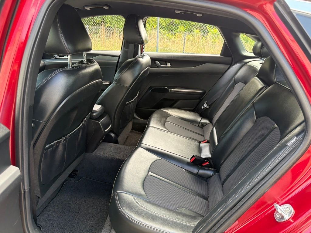 Used 2022 Red Kia GT-Line image 15