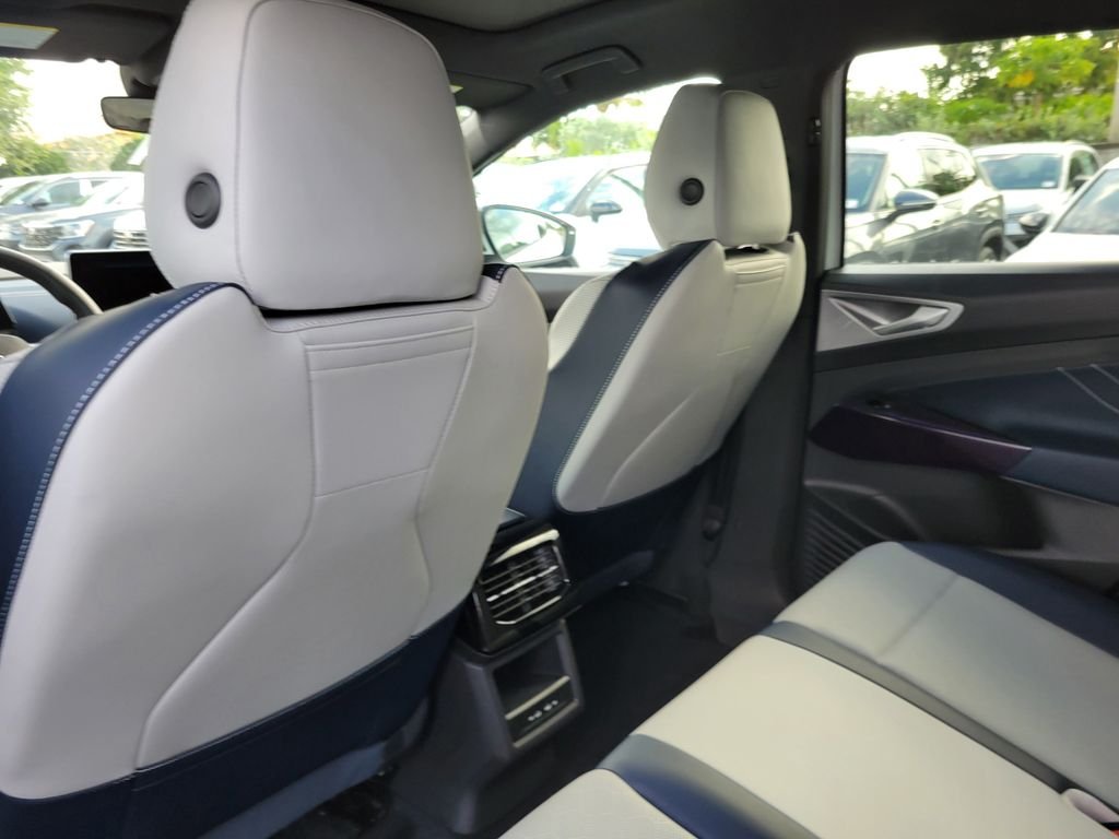 New 2026 White/off-white Volkswagen Pro S image 9