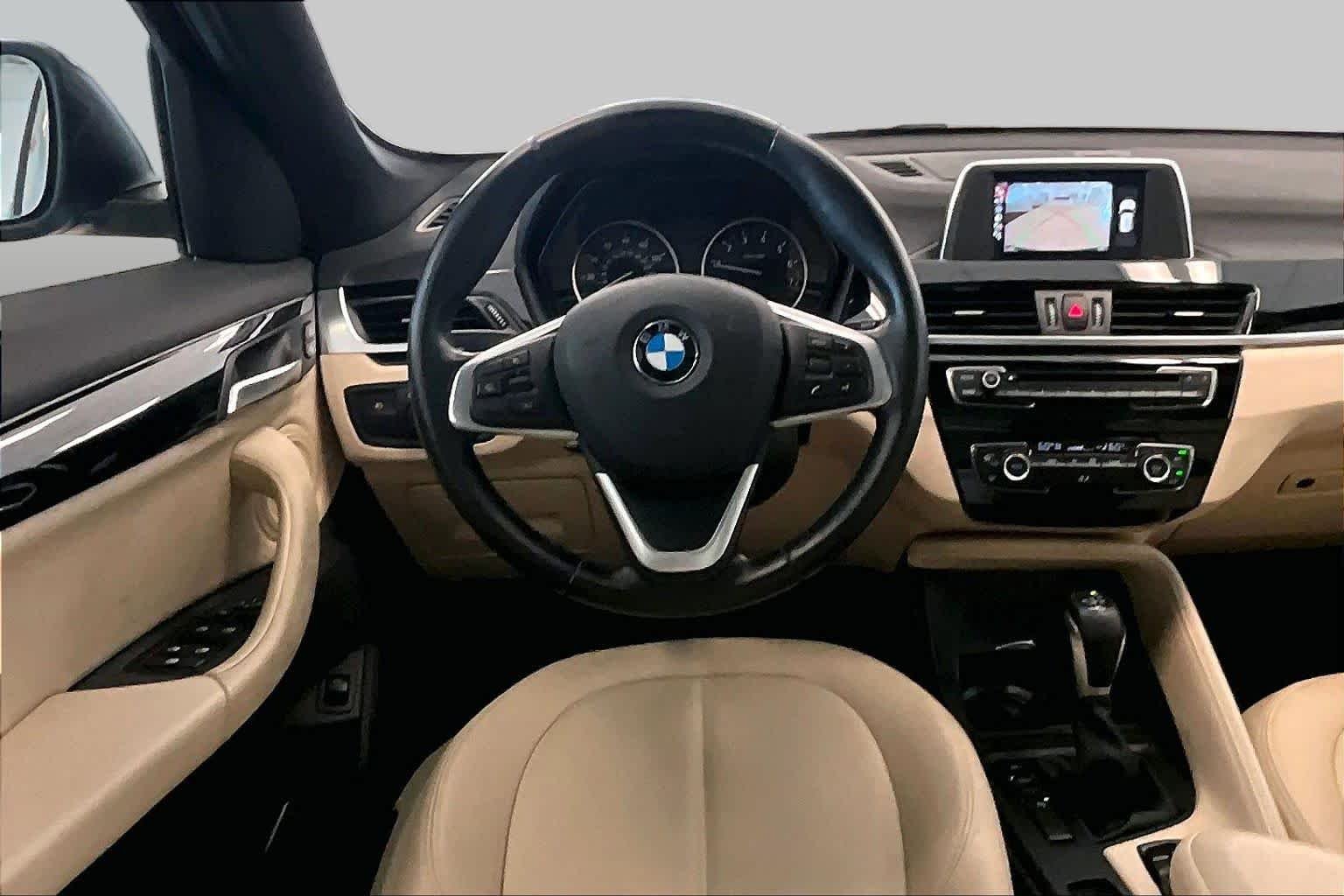 Used 2017 Black Sapphire Metallic BMW sDrive28i image 3