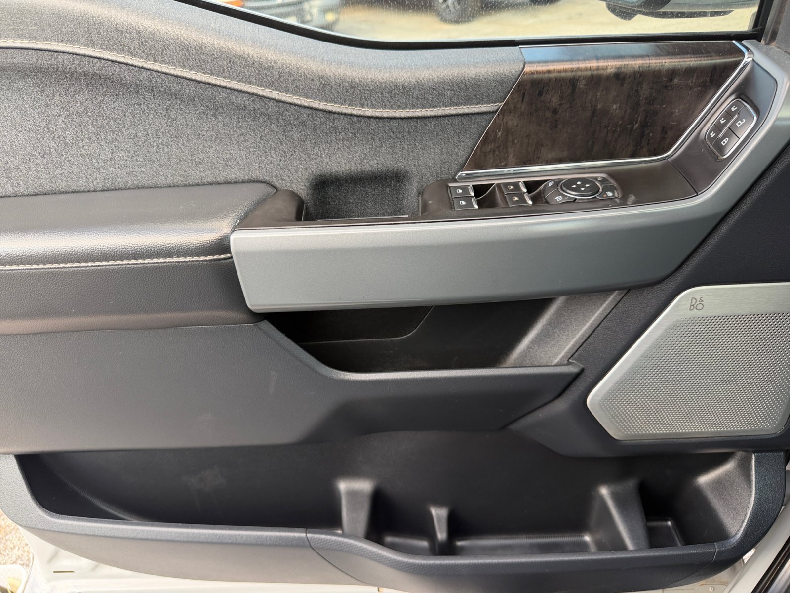 Certified Used 2023 Avalanche Gray Ford LARIAT image 17