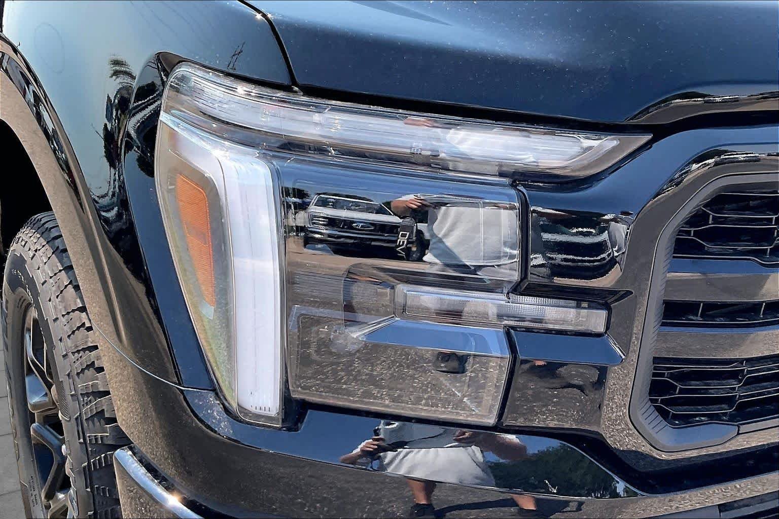 New 2026 Agate Black Metallic Ford Lariat® image 13