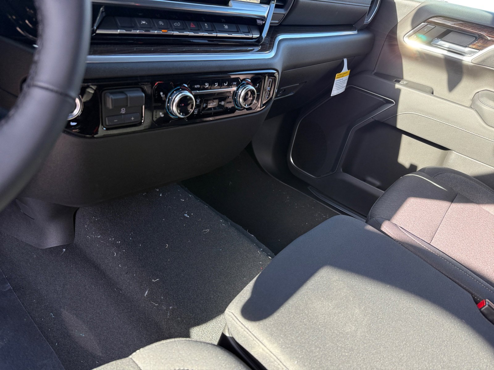 New 2026 Onyx Black GMC Elevation image 13