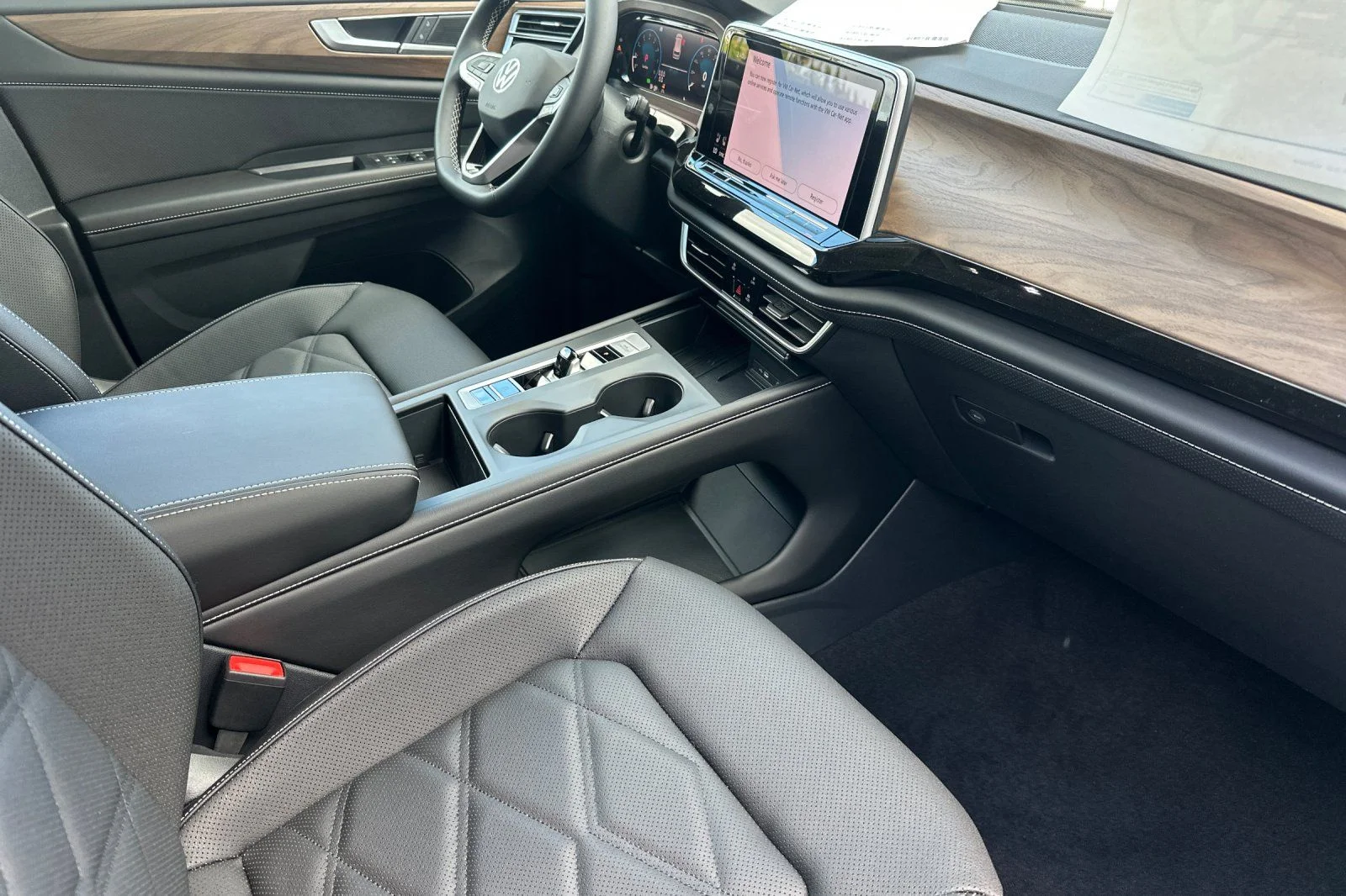 2026 Volkswagen Atlas SE - Photo 17