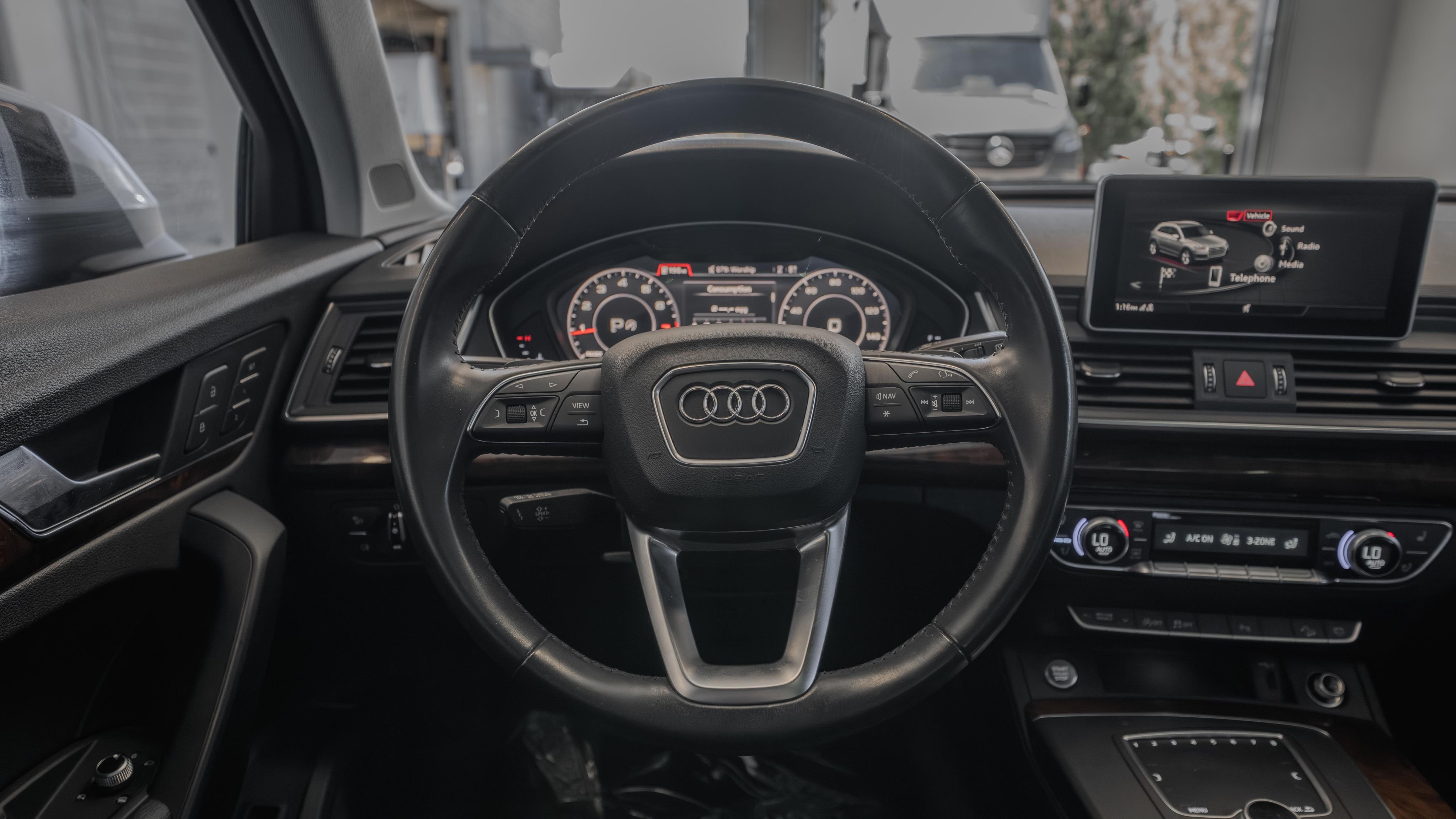 Used 2018 Florett Silver Metallic Audi 2.0T Premium image 12