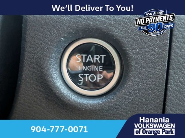 Used 2025 White Nissan SV image 30