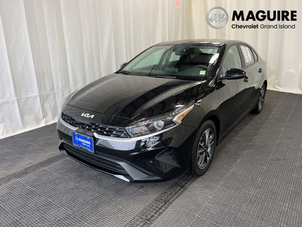 2023 Kia Forte LXS AT's photo