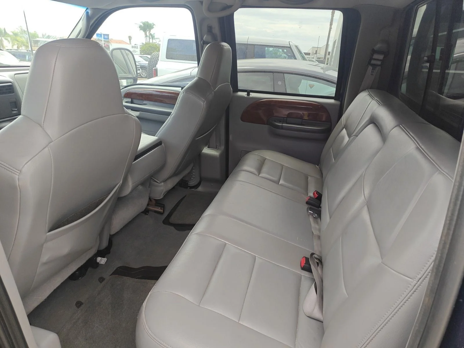 Used 2003 Blue Ford  image 7